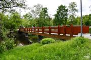 Wyremontowane mostki w Parku Zdrojowym  w Konstancinie-Jeziornie zapraszają spacerowiczów